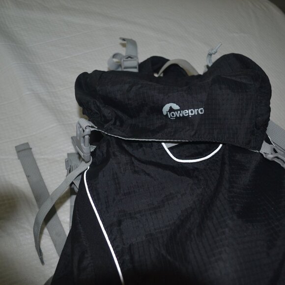 Backpack Lowepro. Black and gray. - Picture 2 of 11